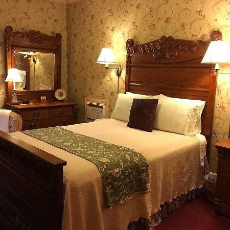 Bed and Breakfast 1868 Crosby House Brattleboro Exteriér fotografie
