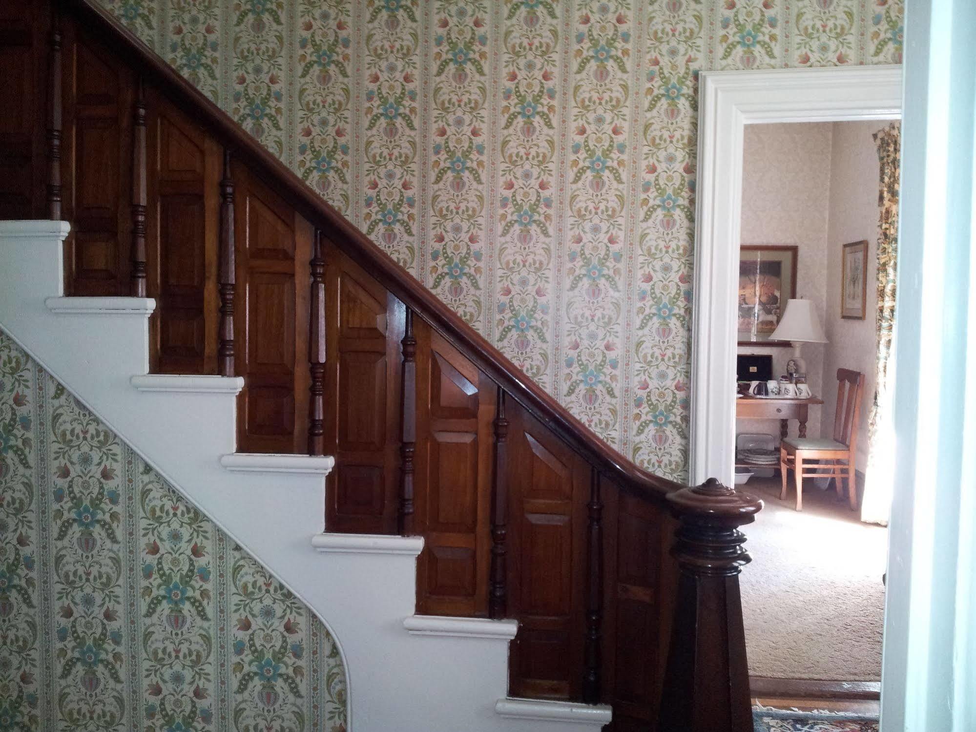 Bed and Breakfast 1868 Crosby House Brattleboro Exteriér fotografie
